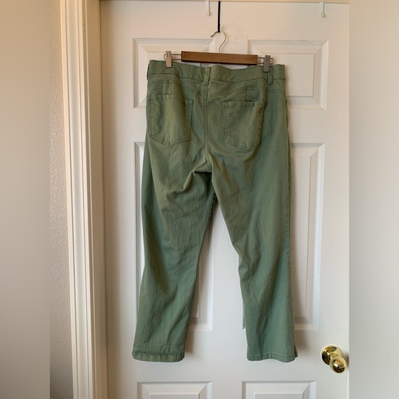 B2G1F Sage green denim pants - Picture 6 of 6